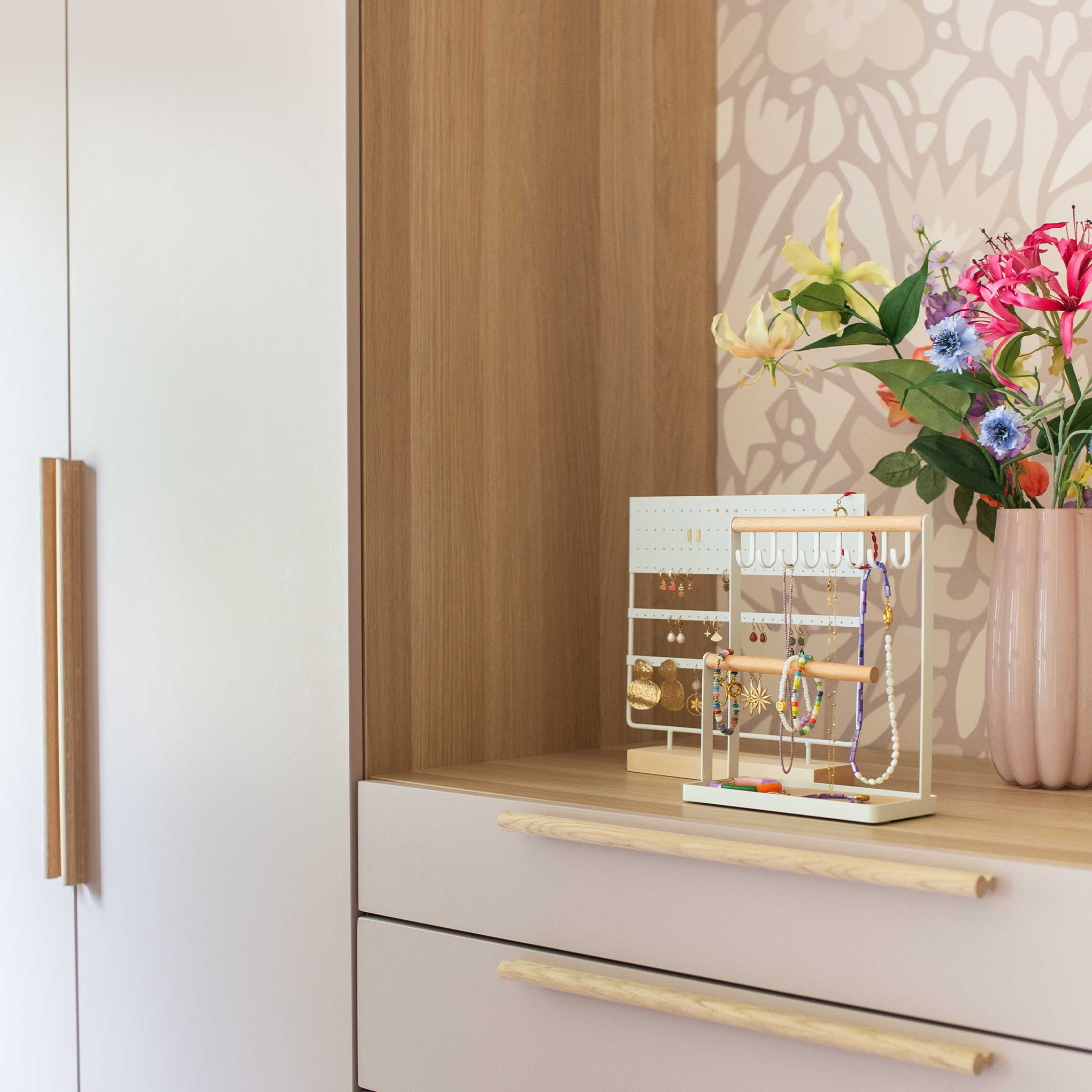 LYVION Oorbellenrekje – Groot – Hout en Metaal – Wit