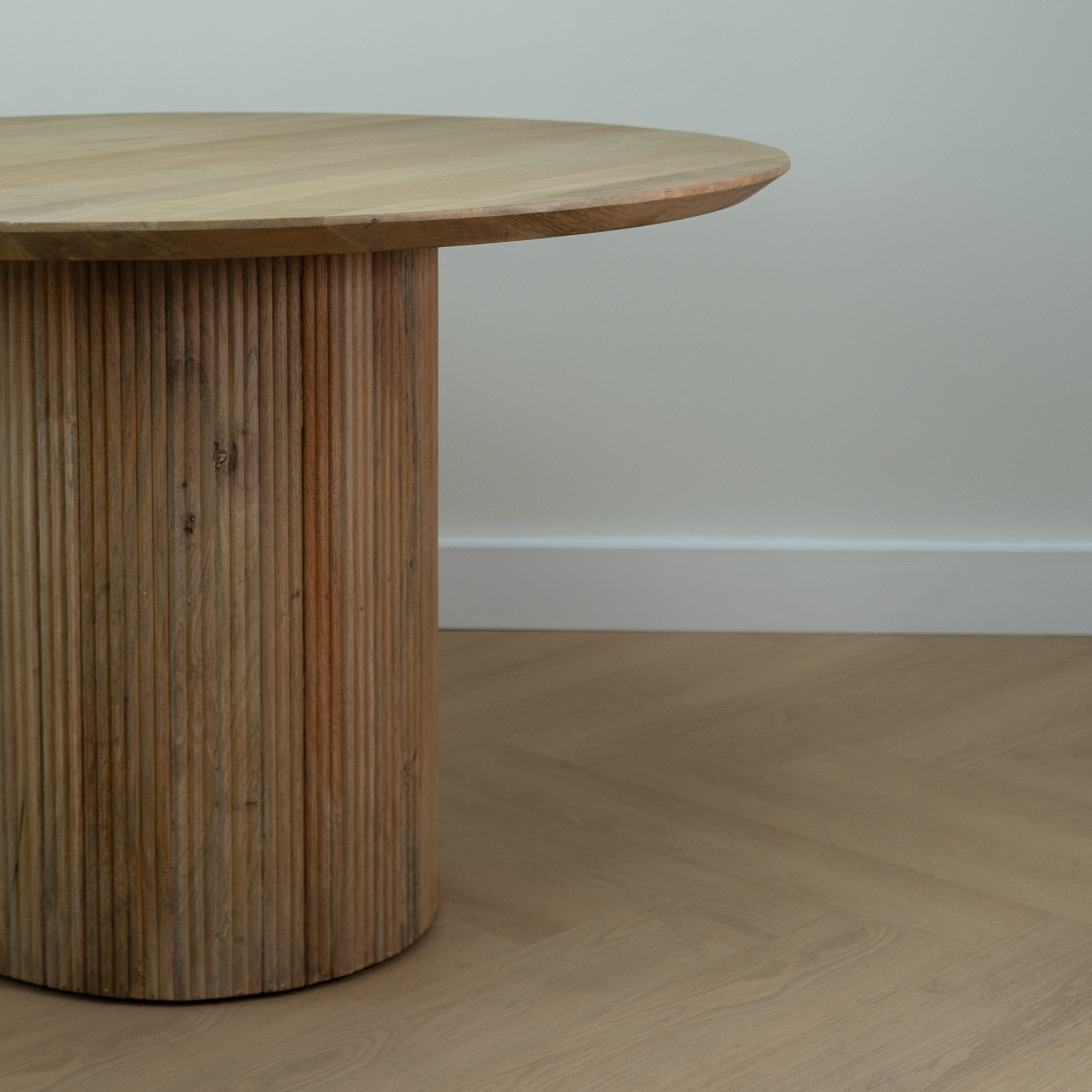 Lewis & Loft Lynn Ronde Eettafel Ø 120 cm – FSC®-gecertificeerd mangohout – Naturel