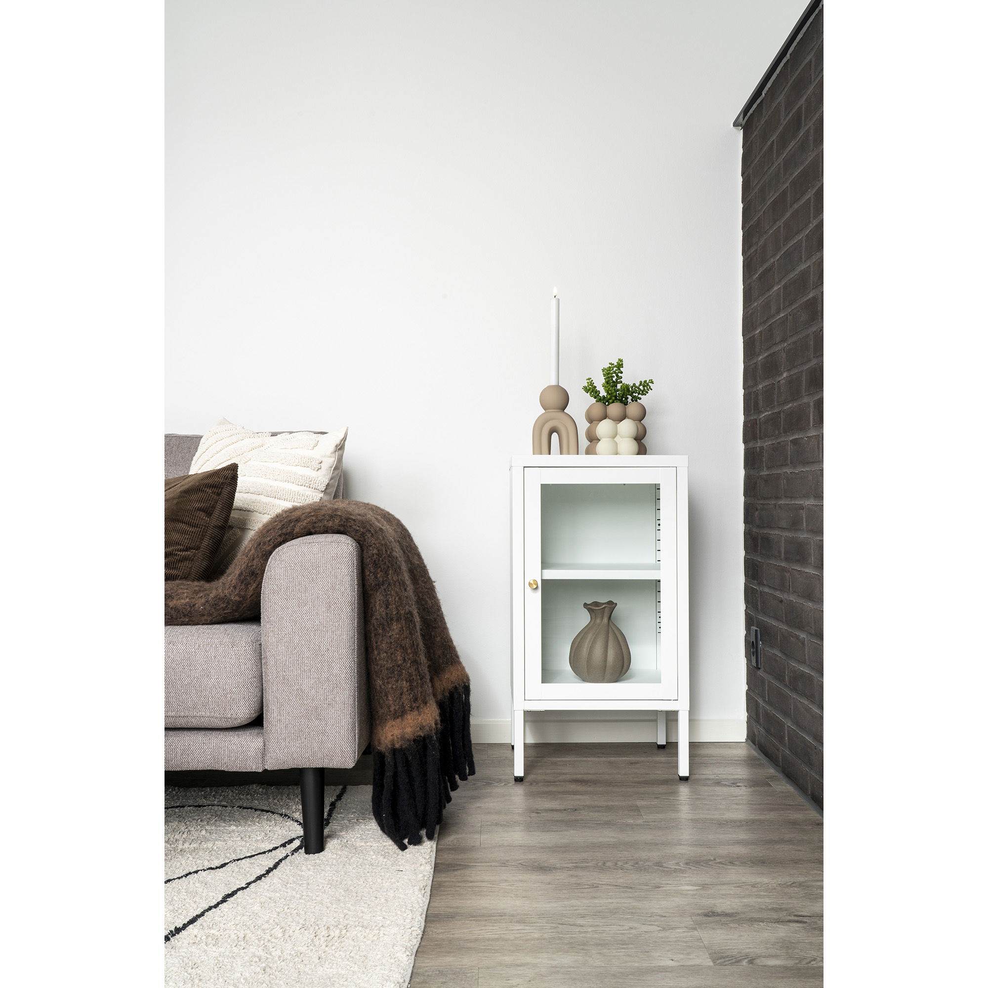 QUVIO Stijlvolle Kast – Bijzetkast Praag – Wit – 38x35x70 cm – Staal en Glas