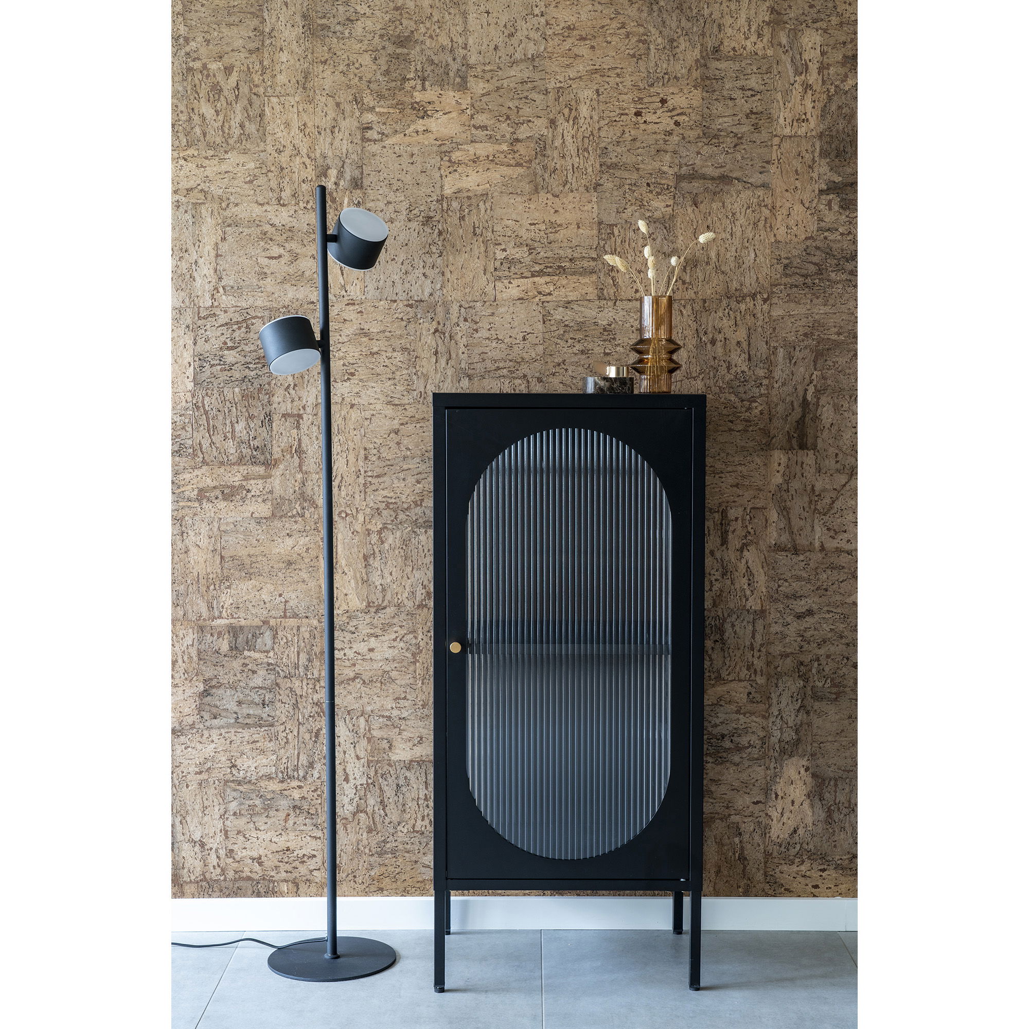 QUVIO Wandkast Adelaide – Zwart Staal en Glas – 50x35x110 cm