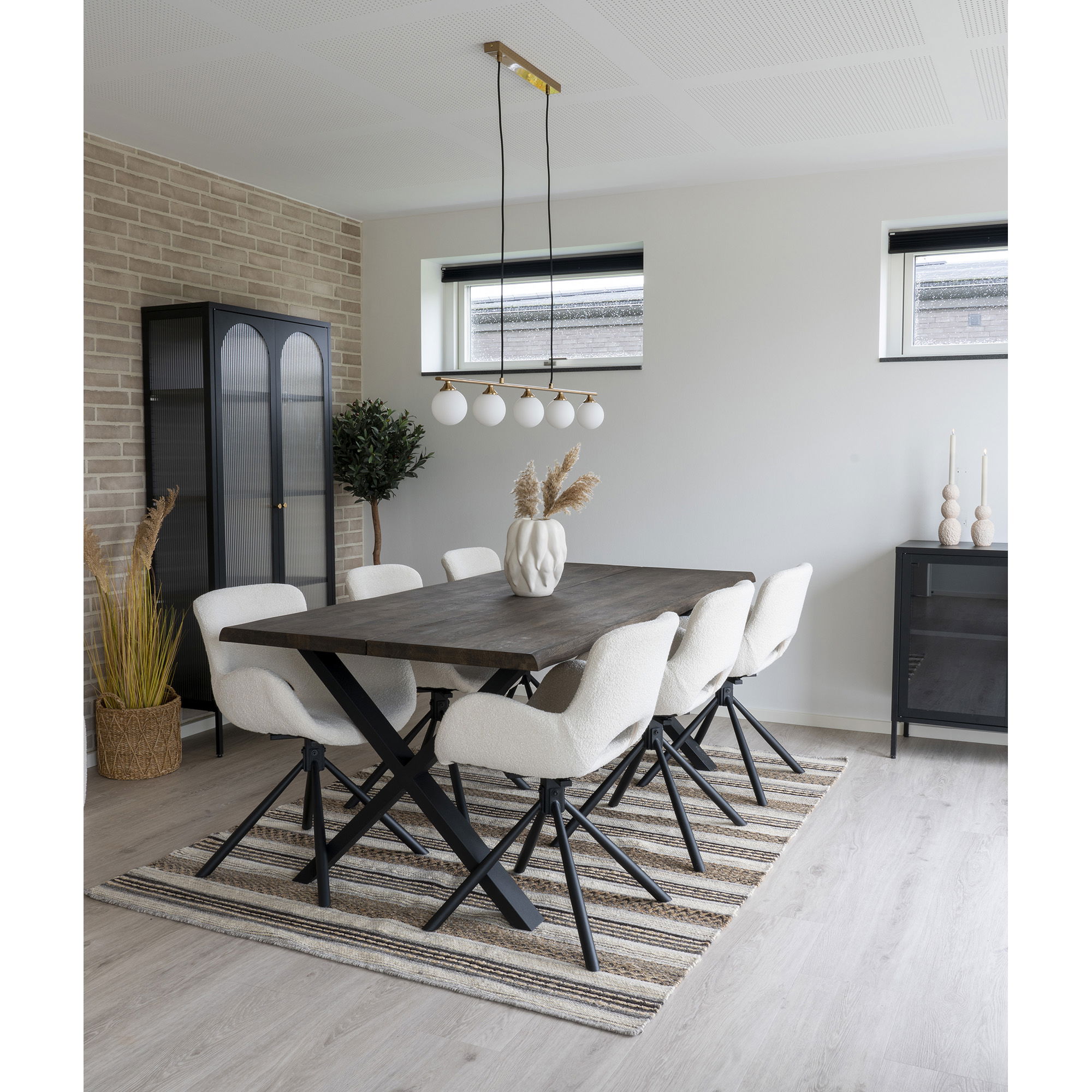 QUVIO Hanglamp – Stijlvol Glas en Staal – Messing Kleur – 150 cm – Stoffen Snoer