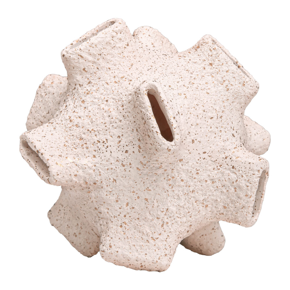 beige ornament, decoratief object, ornament, ornament beige, beige woonaccessoires, ornament van keramiek, decoratie, keramische ornament,