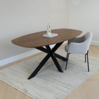Eettafel, tafel, Eettafel 180x90 cm, Bruine eettafel, eettafel bruin, Deens ovale eettafel, Eettafel deens ovaal, Mangohouten eettafel, eettafel mangohout, Houten eettafel, eettafel hout
