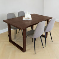 walnootkleurige mangohouten eettafel, tafel, rechthoekige eettafel, mangohout eettafel, eettafel, rechthoekige eettafel van mangohout, houten eettafel, bruine eettafel, sfeer
