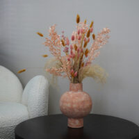 Oranje vaas met bolvormig design, vaas, oranje vaas, bloemenvaas keramiek, ronde vaas, bloemenvaas van keramiek, keramische bloemenvaas, keramische vaas, bloemenvaas, oranje vaas, sfeer