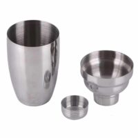 drie delige weergave van de cocktail shaker