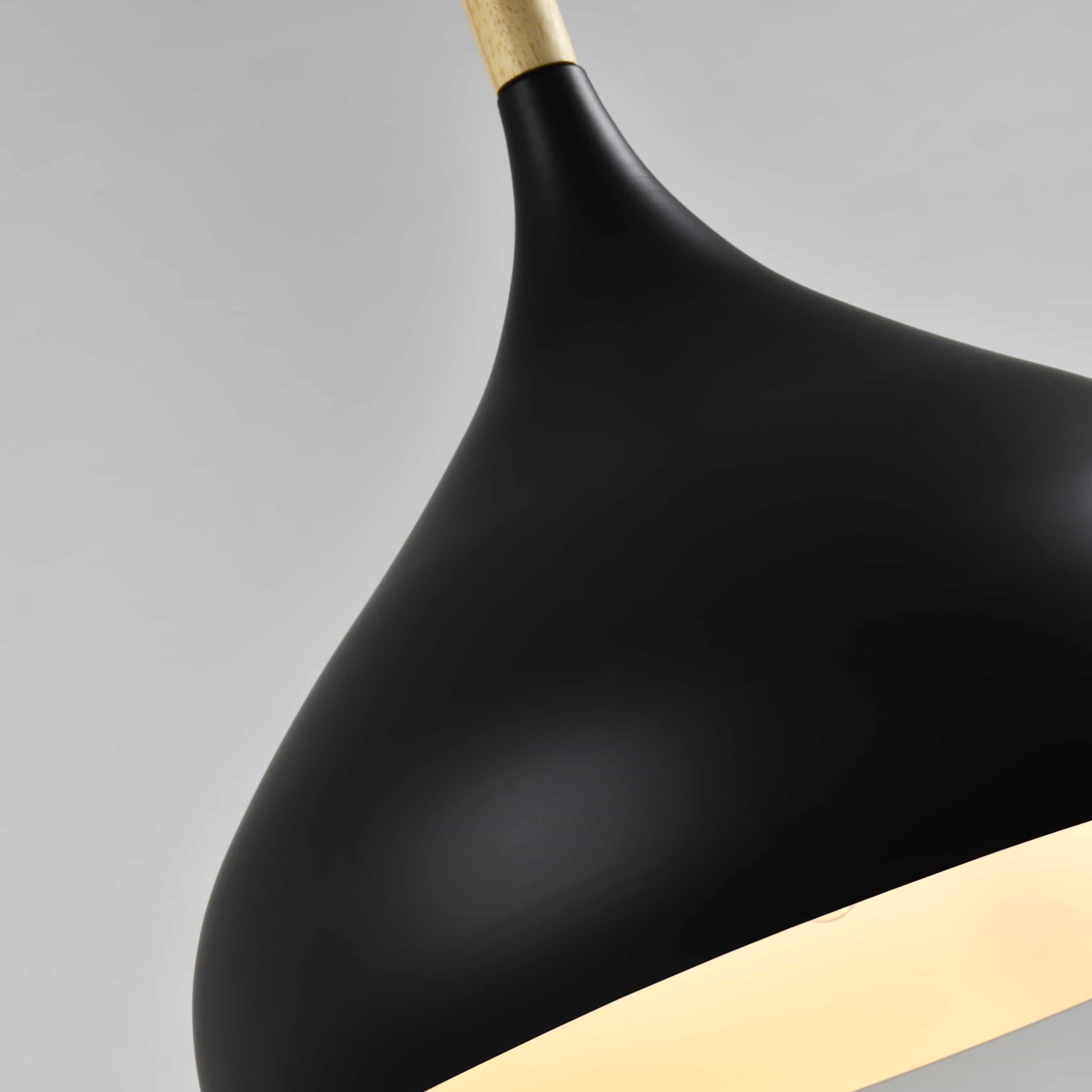 lamp met bolvormige kap met een diameter van 33 cm