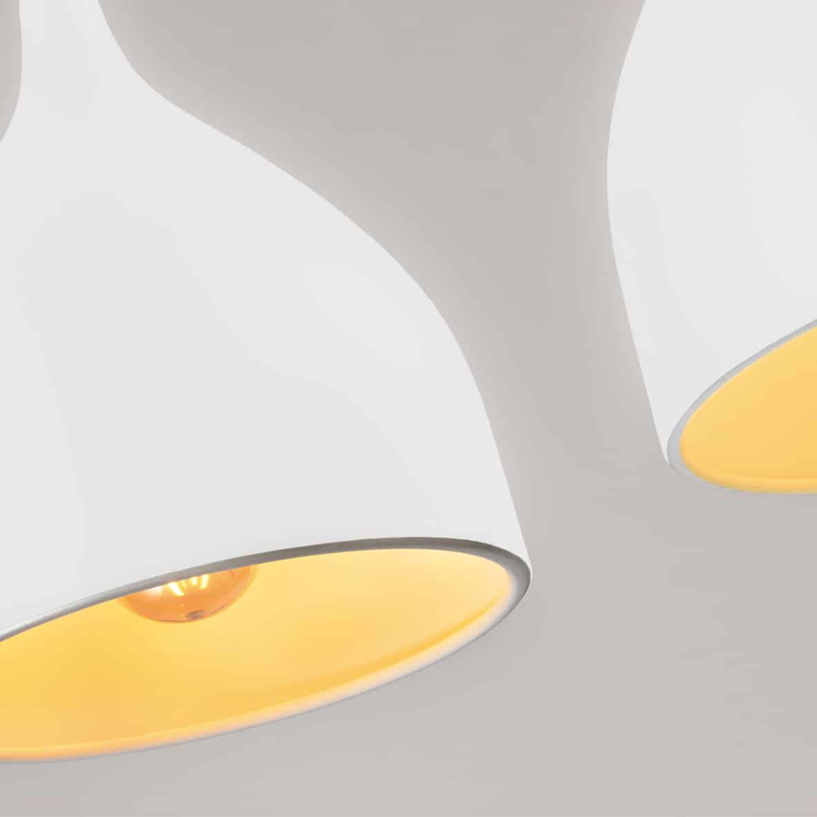 Het metalen materiaal en de witte kleur van de verlichting