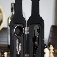 indeling van de 5 handige wijnaccessoires in fles als cadeau