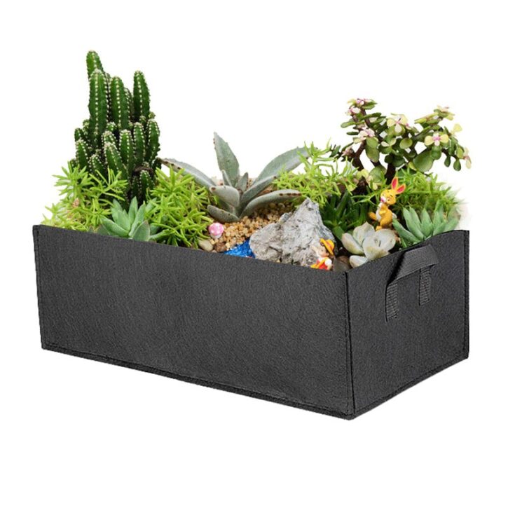 Vilten plantenbak in het zwart