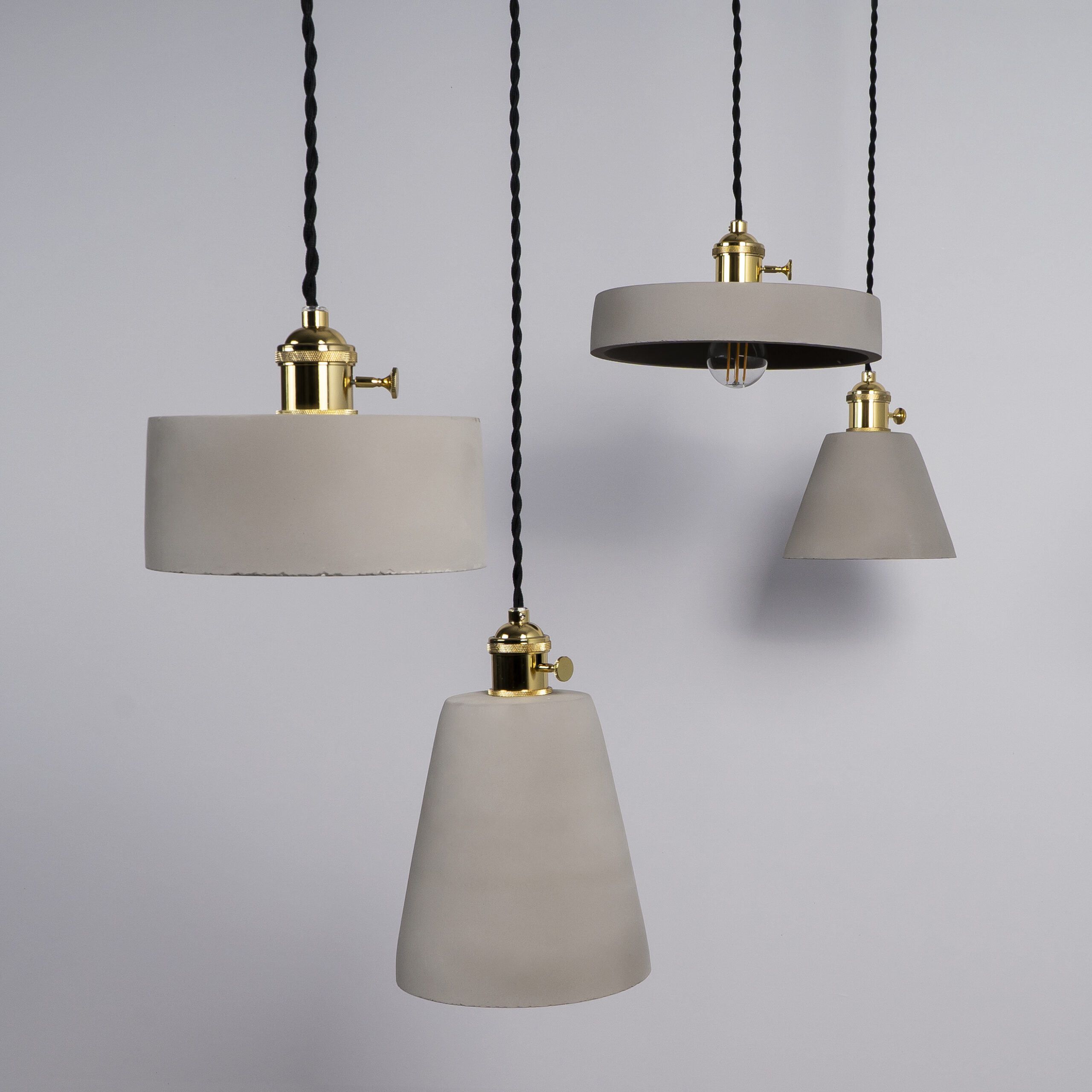Lampen met een betonnen kap