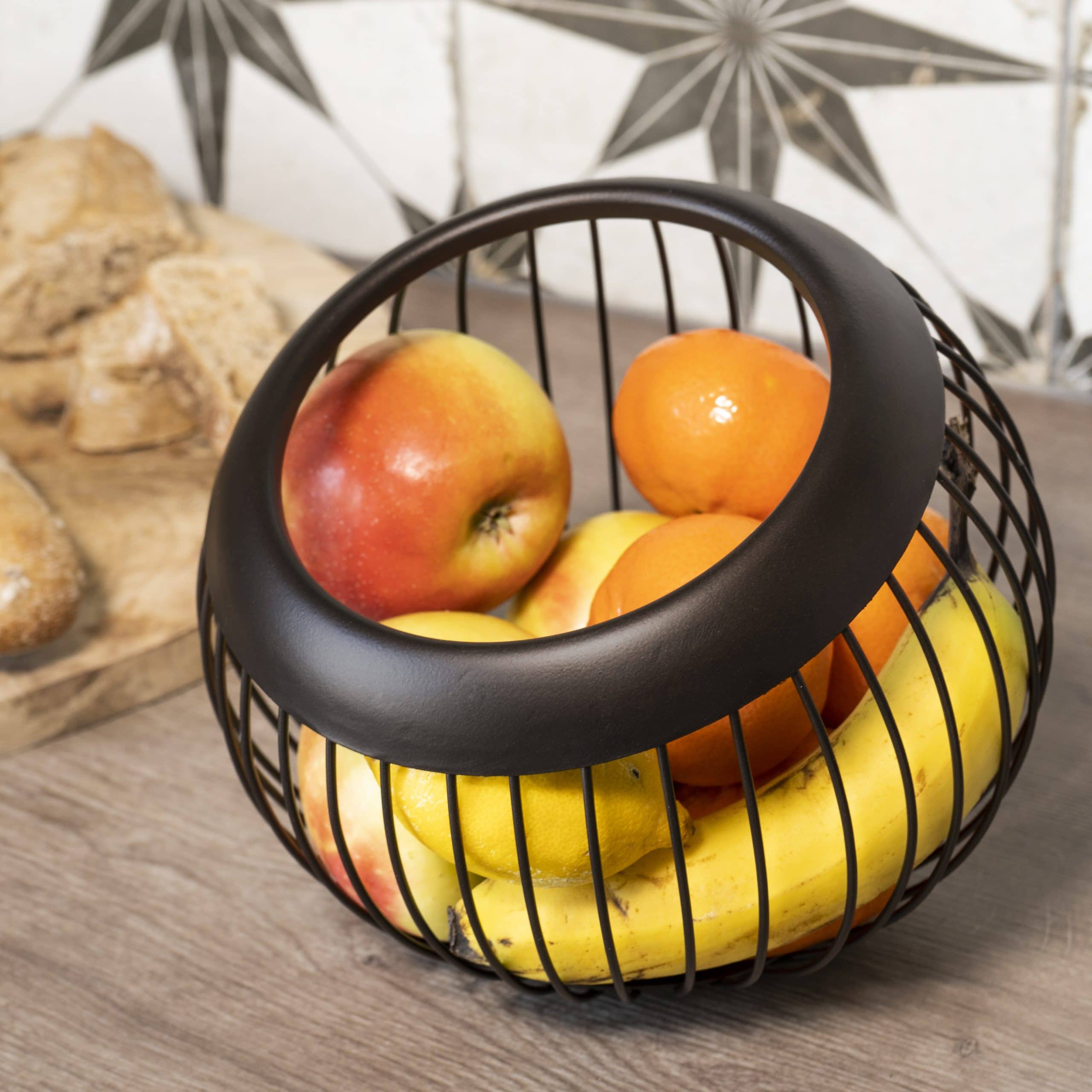 Modern stalen fruitschaal