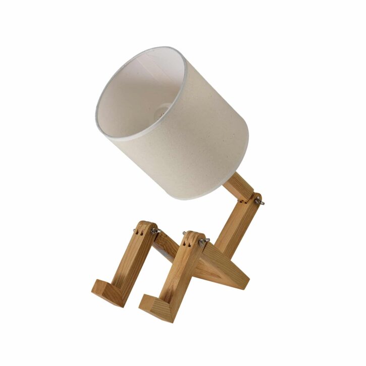 Leuk design tafellamp van hout en stof