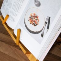 boekenstandaard van hout en inklapbaar